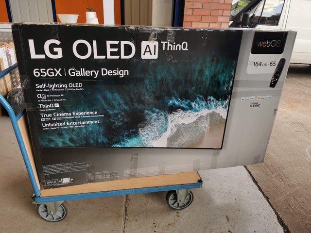 SMART TVS 24 32 39 43 50 55 58 65 4K AVAILABLE IN