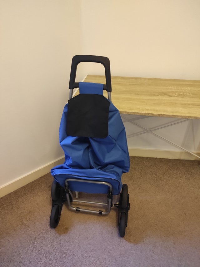 Bonito carrito de la compra en £15 😀