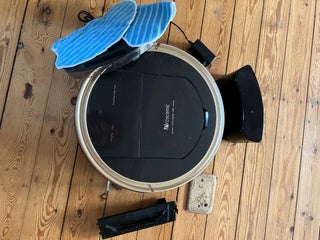 Ruscenic vacuum robot