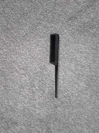 Fine racktail comb