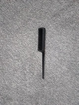Fine racktail comb