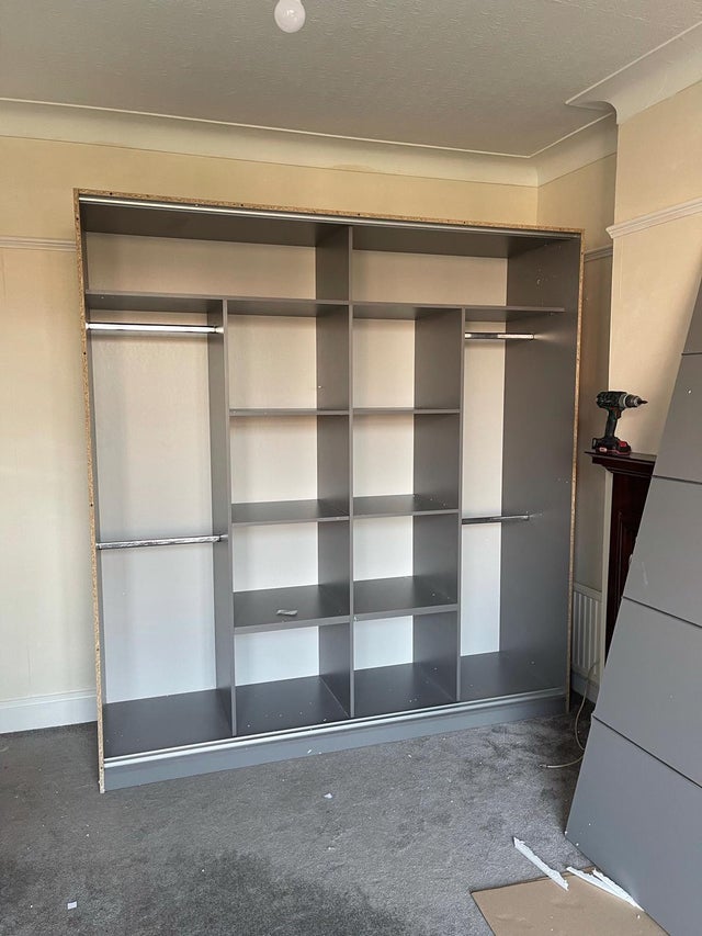 2m Chicago Sliding Mirror Door Wardrobe, C.O.D