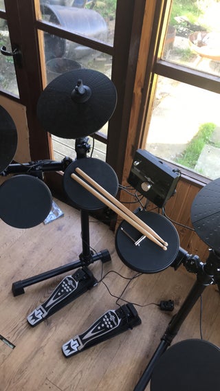 Dd400 electronic drum kit