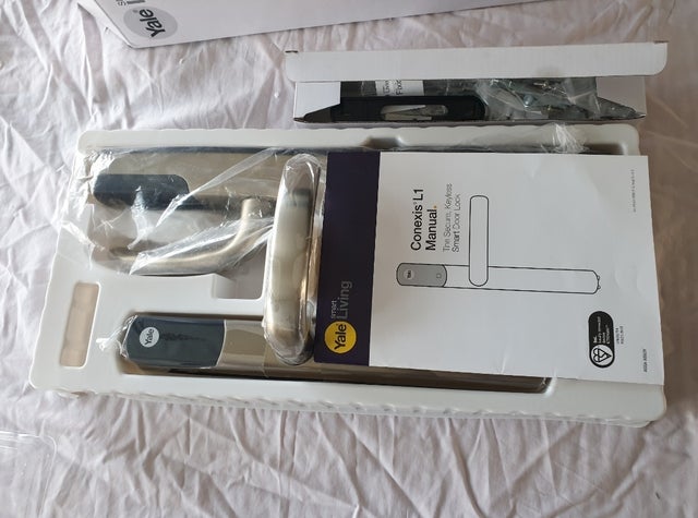 Yale Conexis L1 Smart Keyless Door lock