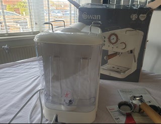 Swan Retro Pump Expresso SK22110WHTN