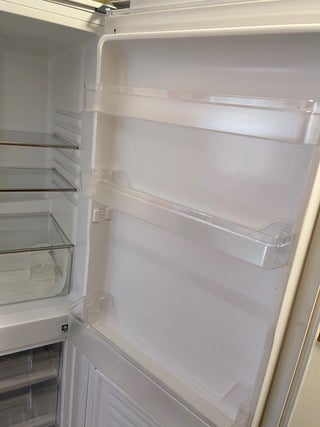 Fridge &amp; Freezer