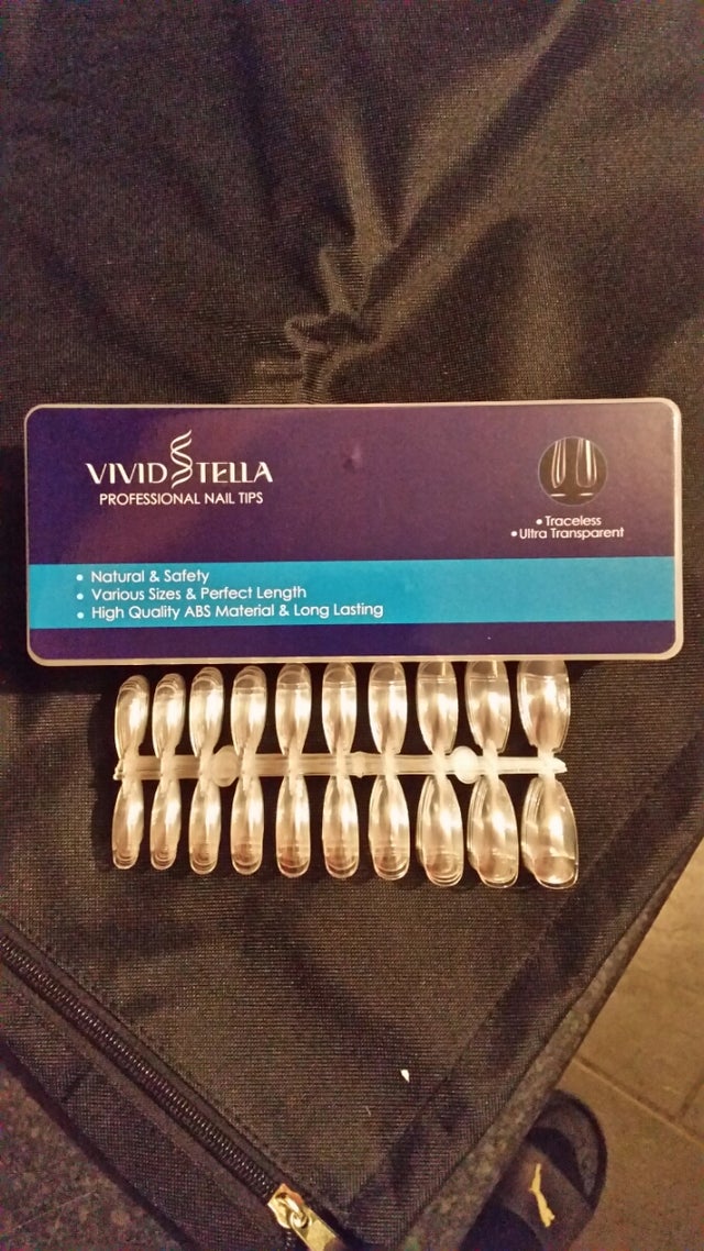 12 tomicca nail dips and acrylic nails.