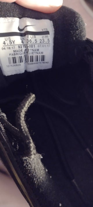 size 4 Very good condition lightly used Trainer