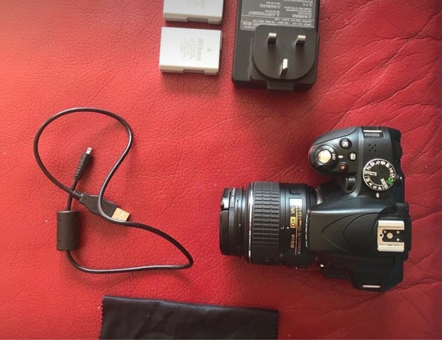 NIKON D3300 + AF-S 18-55mm DX VR II lens