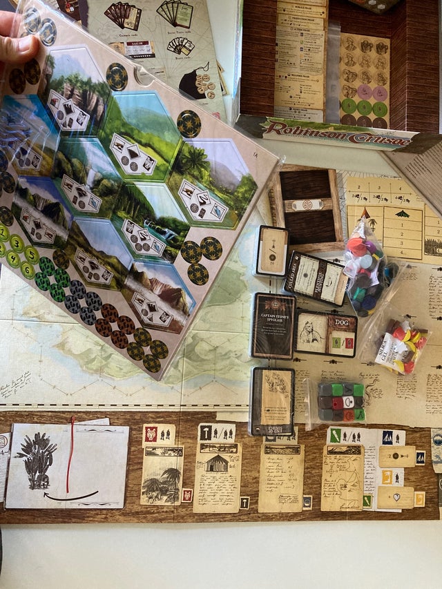 Robinson Crusoe Board Game