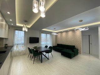 Modern 3 bedroom with study. For rent!!