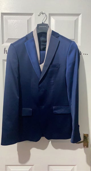 Frencheye mens suit