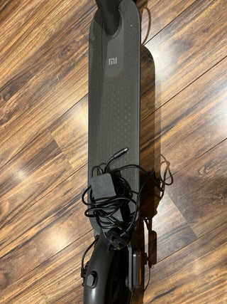 Electric scooter with cruise control