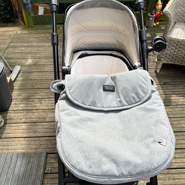 Special edition silver cross travel system