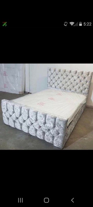 NEW CRUSHED VELVET FLORIDA BEDS