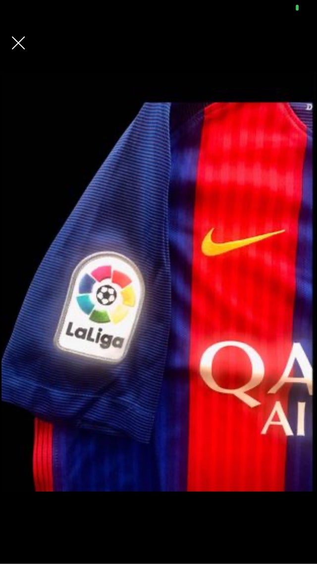 Genuine Barça football T-shirt size 10-12Y