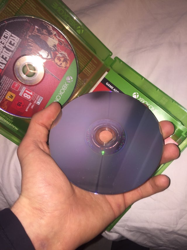 Red Dead Redemption 2 &amp; Call of duty cold war