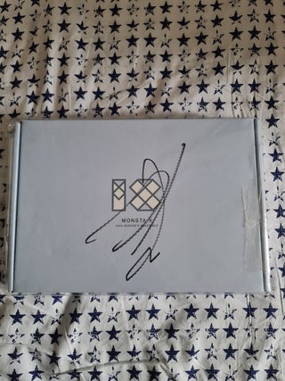 MONSTA X 2018 SEASONS GREETINGS