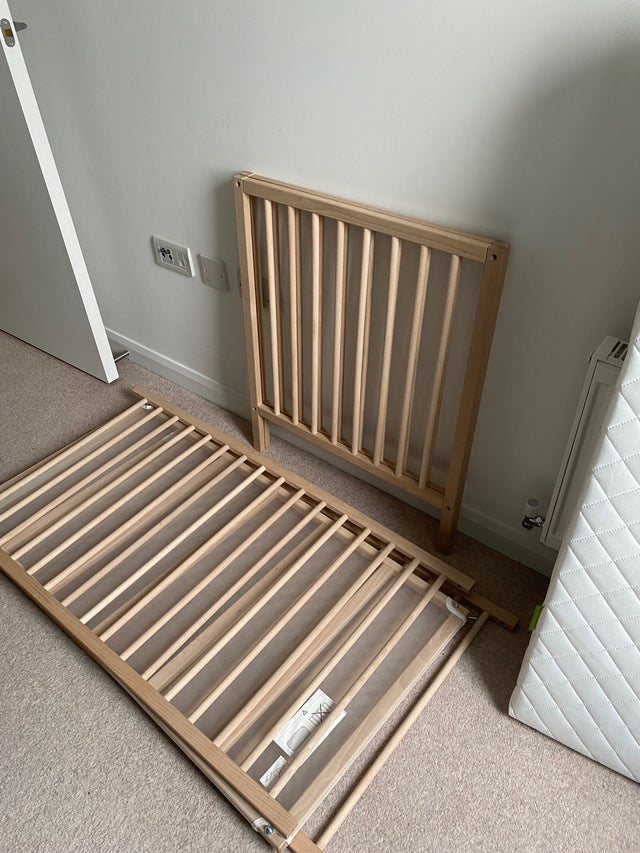 Baby cot with mattress