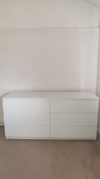 Large white Chest with 6 drawers,