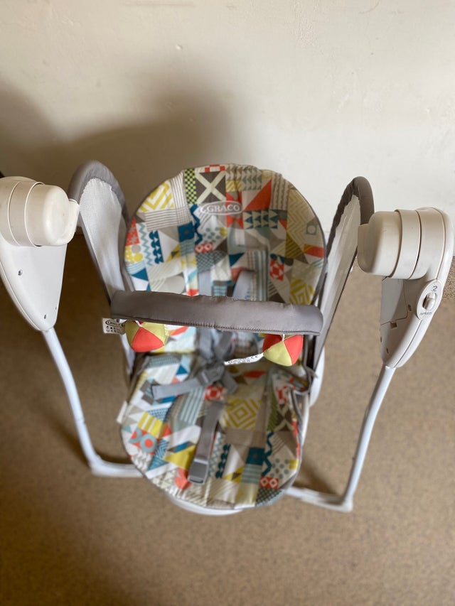 Baby swing chair