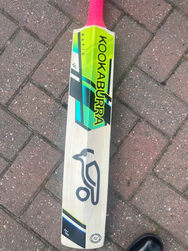 Kookaburra Cricket Bat