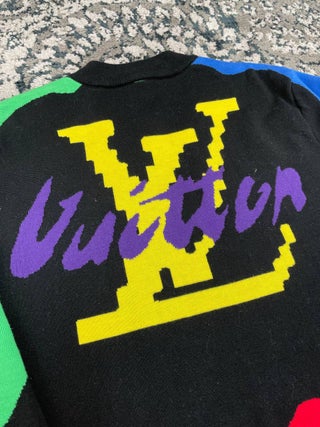 Louis vuittons sweater M New.