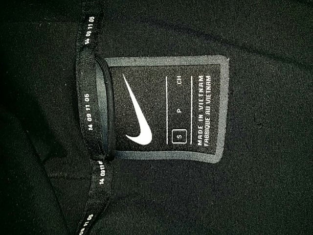 nike zip up hoodie