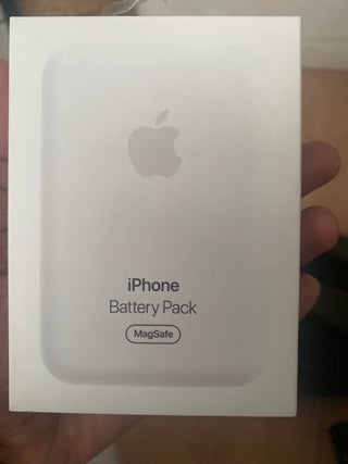 Apple iPhone MagSafe battery pack