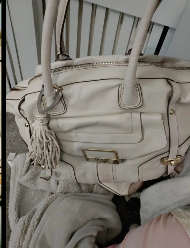 Guess ladies shoulder bag